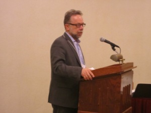 The Forward's Sam Norich addresses the Seminar on Jewish Story